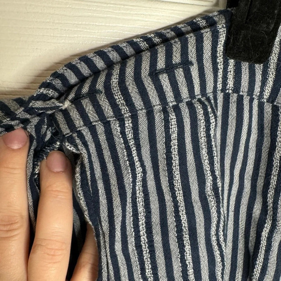 AMERICAN EAGLE Blue And Gray Striped Wrap Mini Skirt Size Small - Picture 8 of 10